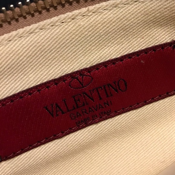 Valentino Garavani Rockstud Leather Pouch - Picture 5 of 5